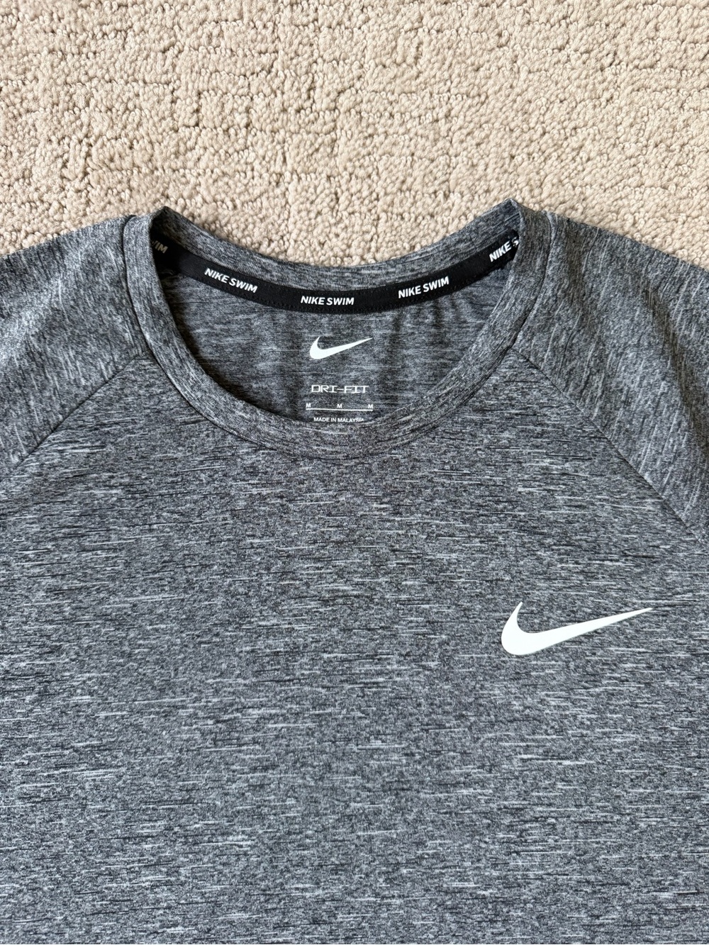 Nike Men's Dri-FIT UPF 40+ Hydroguard Swim Tee Rash Guard Short Sleeve - Picture 3 of 6